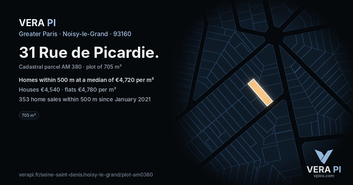31 Rue de Picardie, Noisy-le-Grand at night – the plot lit, the parcels around coloured by the prices near them
