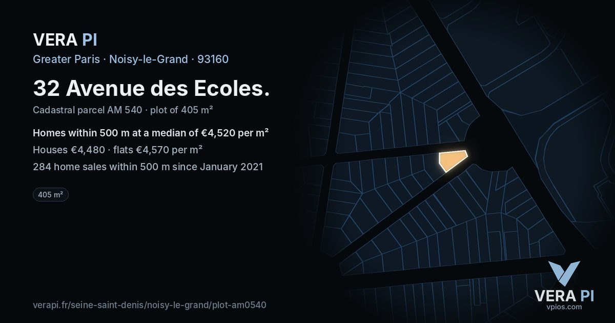 32 Avenue des Ecoles, Noisy-le-Grand at night – the plot lit, the parcels around coloured by the prices near them