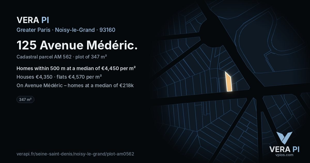 125 Avenue Médéric, Noisy-le-Grand at night – the plot lit, the parcels around coloured by the prices near them