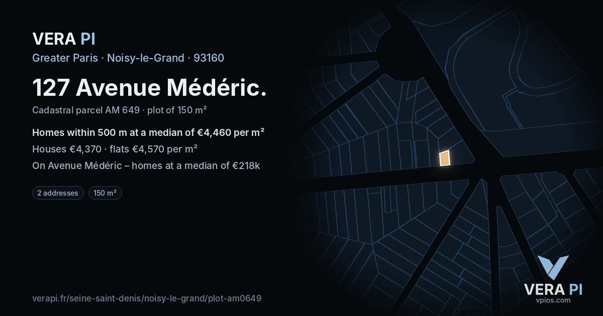 127 Avenue Médéric, Noisy-le-Grand at night – the plot lit, the parcels around coloured by the prices near them