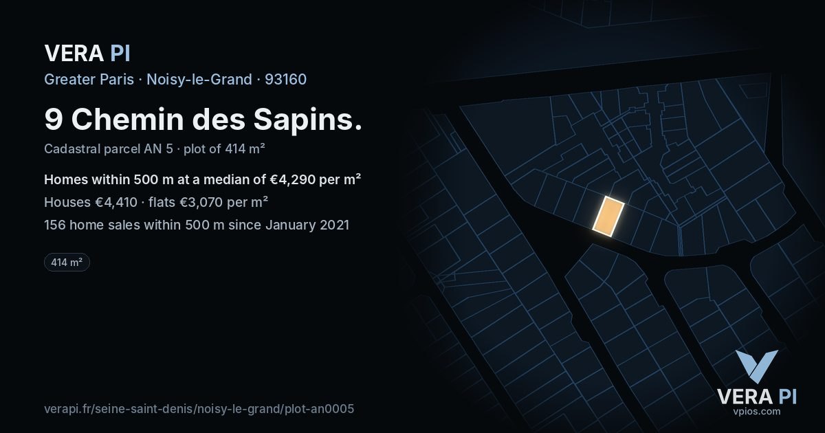 9 Chemin des Sapins, Noisy-le-Grand at night – the plot lit, the parcels around coloured by the prices near them