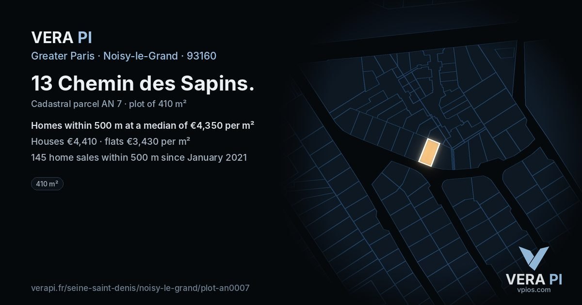 13 Chemin des Sapins, Noisy-le-Grand at night – the plot lit, the parcels around coloured by the prices near them