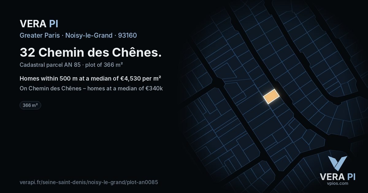 32 Chemin des Chênes, Noisy-le-Grand at night – the plot lit, the parcels around coloured by the prices near them