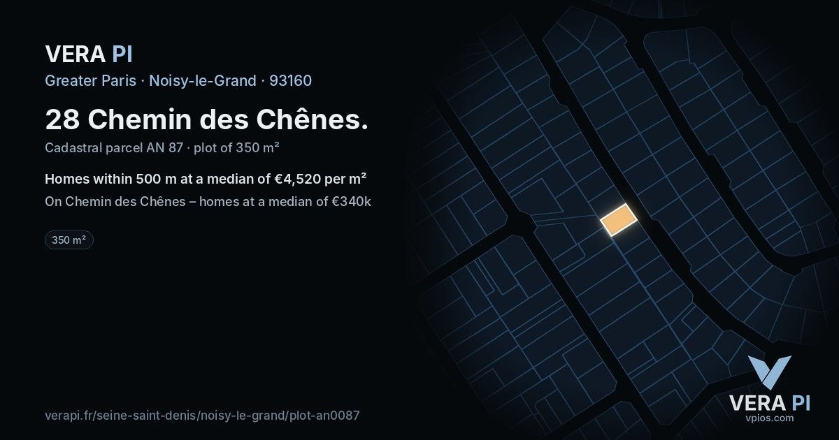 28 Chemin des Chênes, Noisy-le-Grand at night – the plot lit, the parcels around coloured by the prices near them