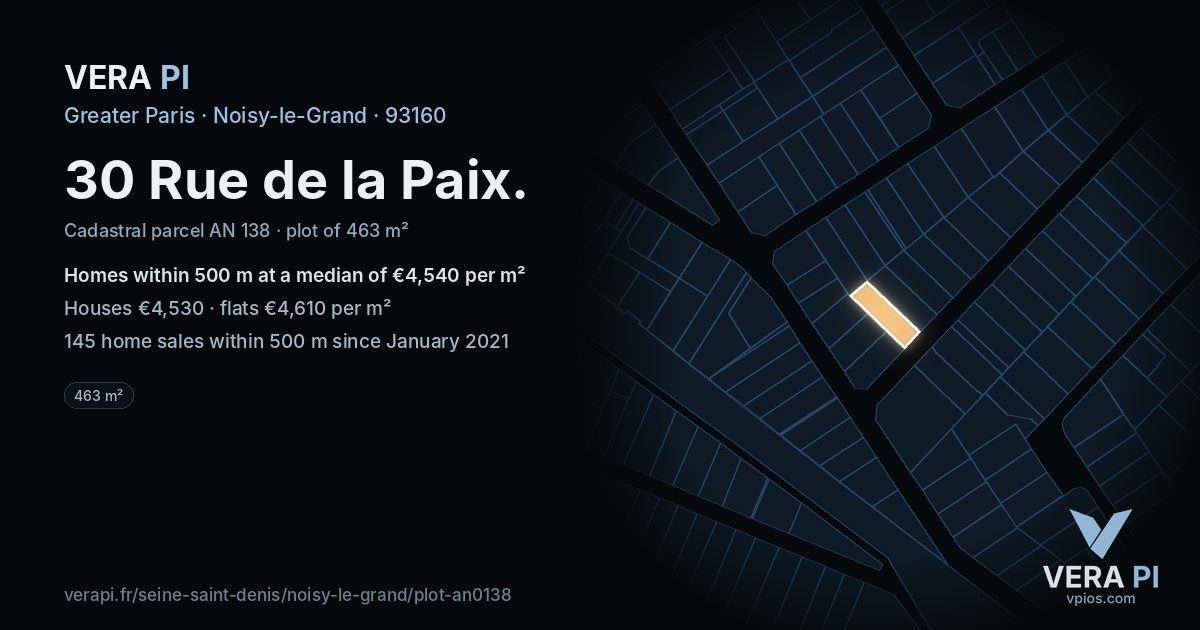 30 Rue de la Paix, Noisy-le-Grand at night – the plot lit, the parcels around coloured by the prices near them