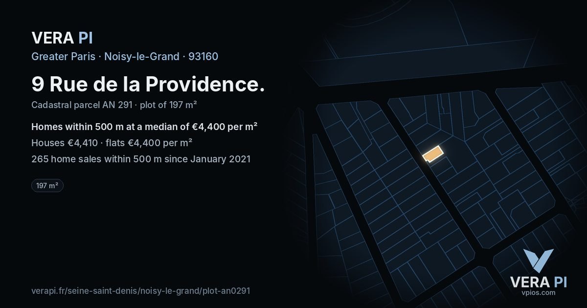9 Rue de la Providence, Noisy-le-Grand at night – the plot lit, the parcels around coloured by the prices near them