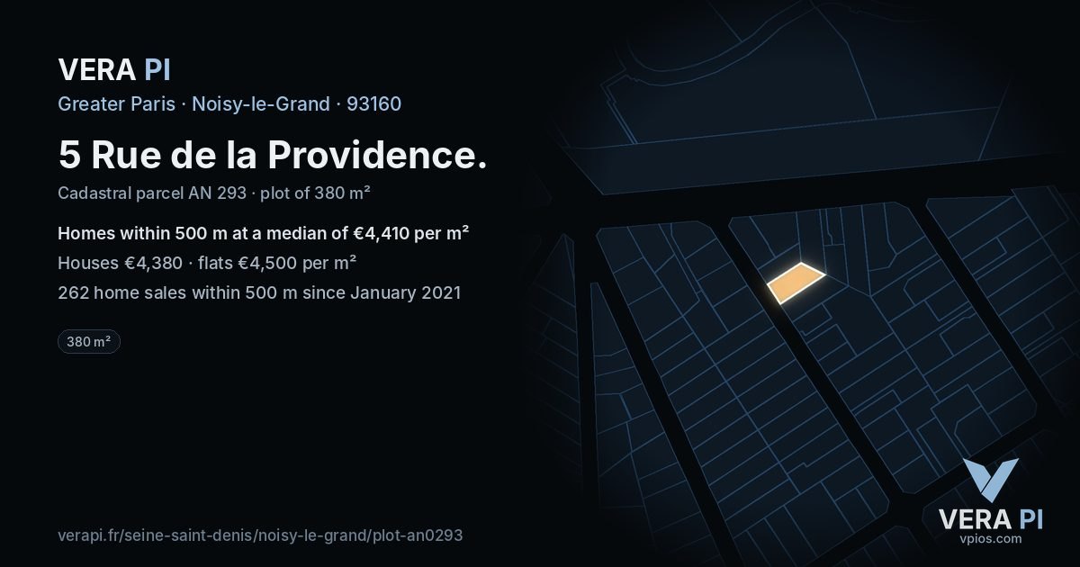 5 Rue de la Providence, Noisy-le-Grand at night – the plot lit, the parcels around coloured by the prices near them