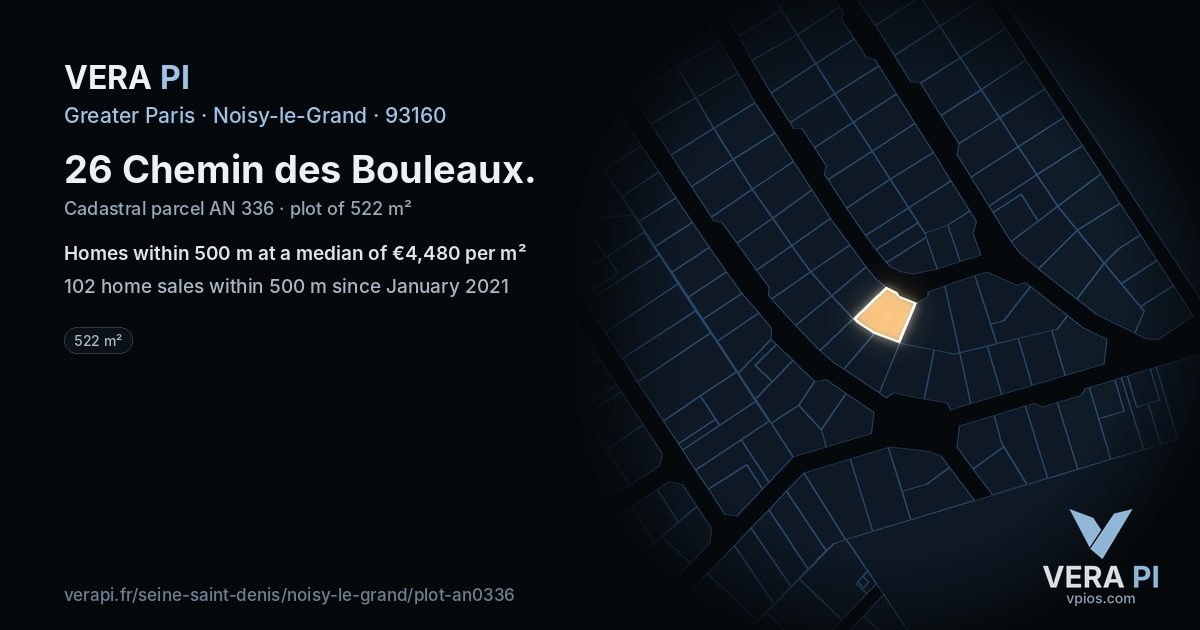26 Chemin des Bouleaux, Noisy-le-Grand at night – the plot lit, the parcels around coloured by the prices near them