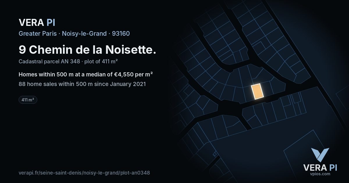 9 Chemin de la Noisette, Noisy-le-Grand at night – the plot lit, the parcels around coloured by the prices near them