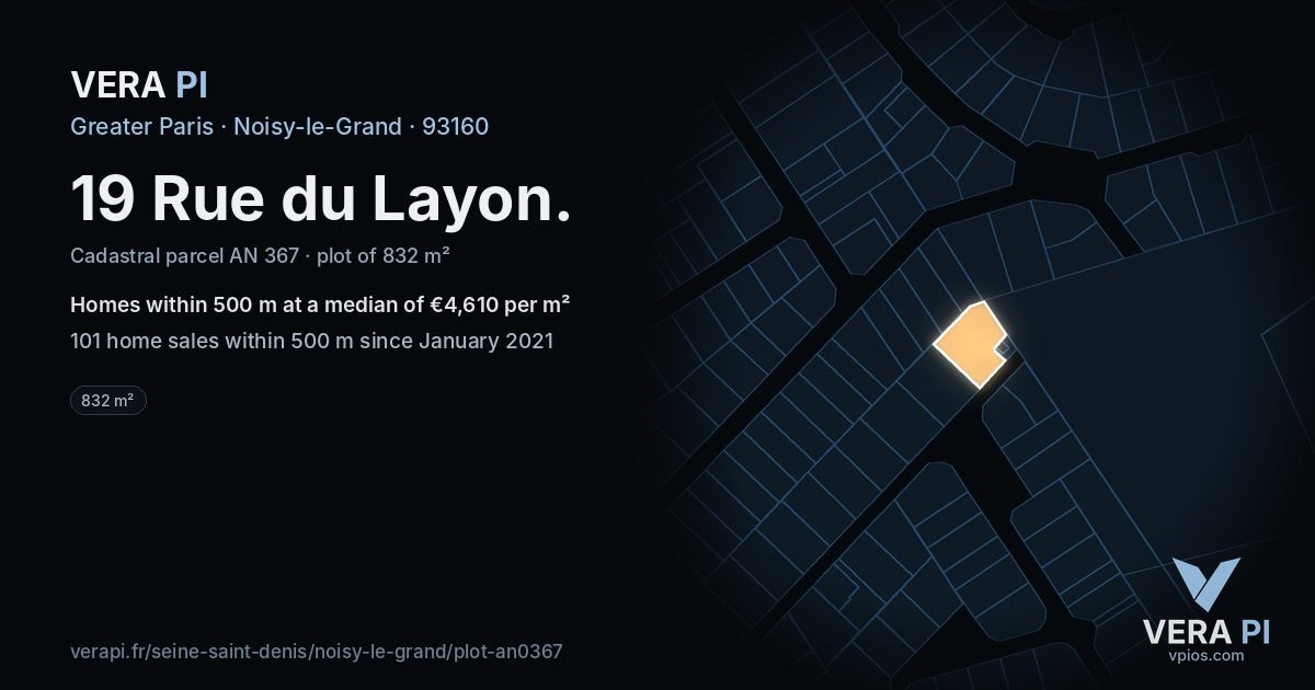 19 Rue du Layon, Noisy-le-Grand at night – the plot lit, the parcels around coloured by the prices near them