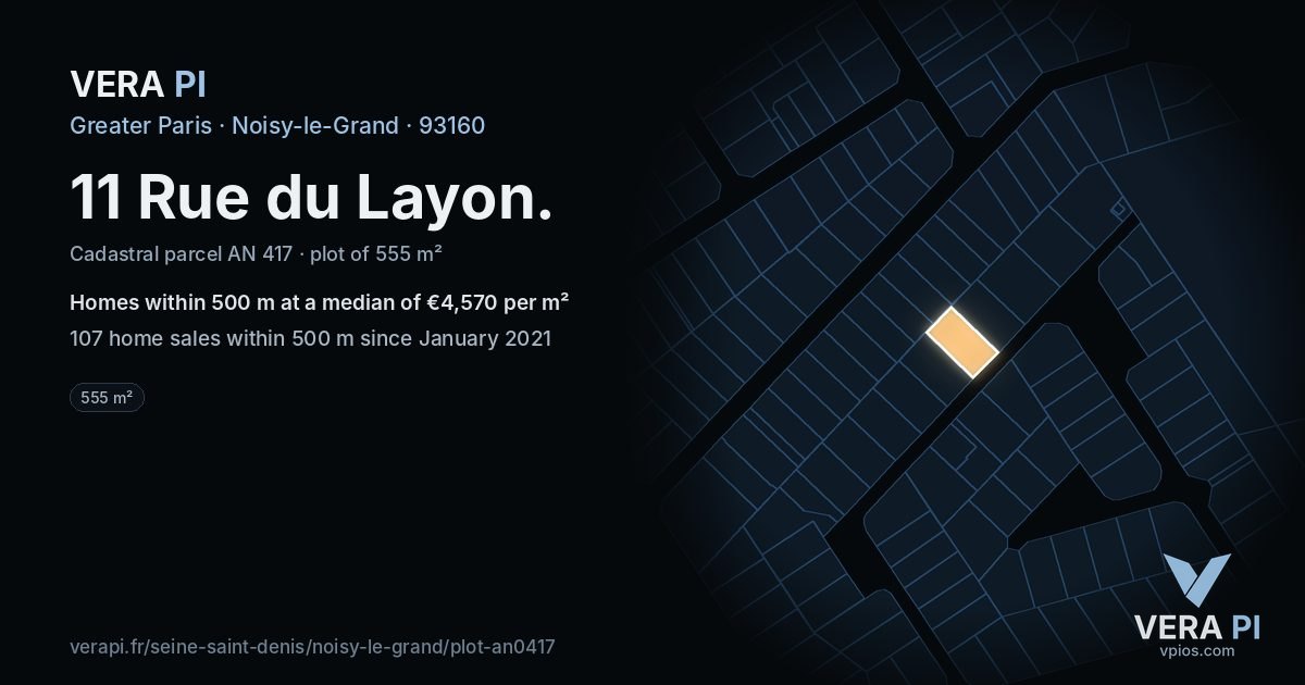 11 Rue du Layon, Noisy-le-Grand at night – the plot lit, the parcels around coloured by the prices near them