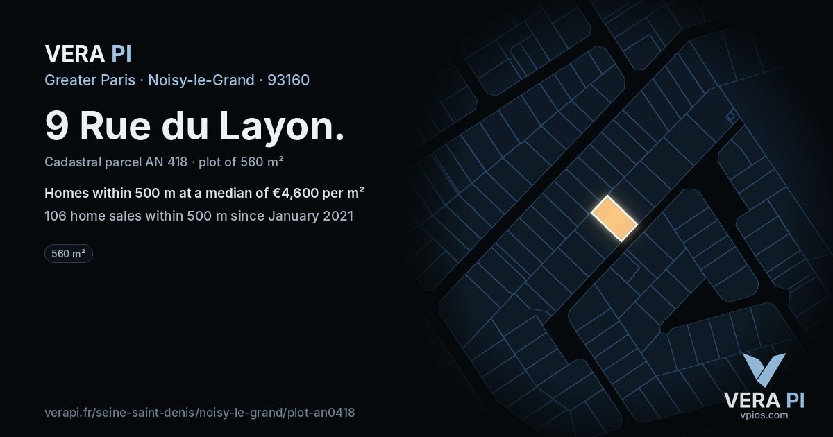 9 Rue du Layon, Noisy-le-Grand at night – the plot lit, the parcels around coloured by the prices near them