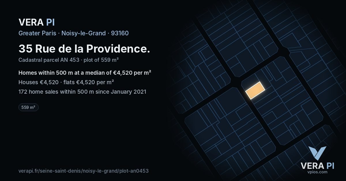 35 Rue de la Providence, Noisy-le-Grand at night – the plot lit, the parcels around coloured by the prices near them