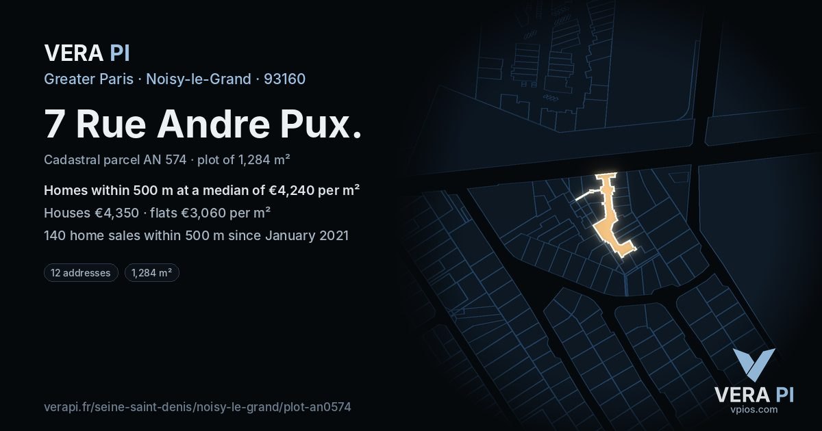 7 Rue Andre Pux, Noisy-le-Grand at night – the plot lit, the parcels around coloured by the prices near them