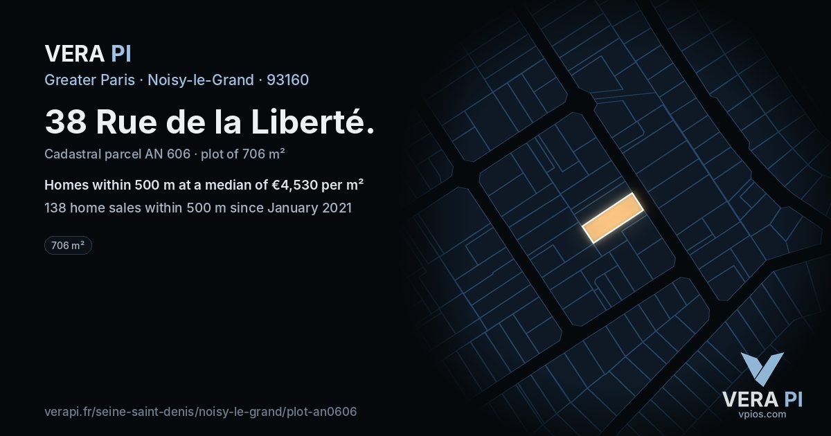 38 Rue de la Liberté, Noisy-le-Grand at night – the plot lit, the parcels around coloured by the prices near them