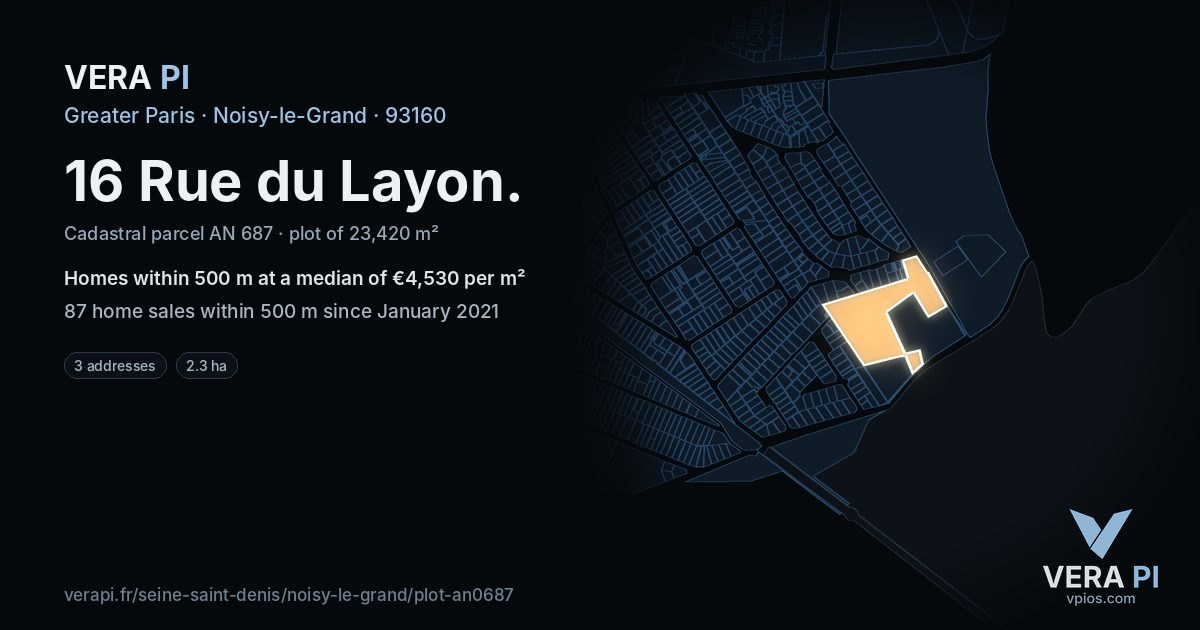 16 Rue du Layon, Noisy-le-Grand at night – the plot lit, the parcels around coloured by the prices near them