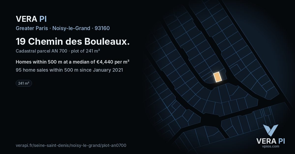 19 Chemin des Bouleaux, Noisy-le-Grand at night – the plot lit, the parcels around coloured by the prices near them