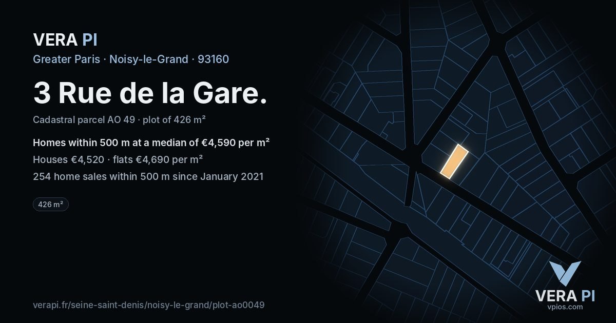 3 Rue de la Gare, Noisy-le-Grand at night – the plot lit, the parcels around coloured by the prices near them
