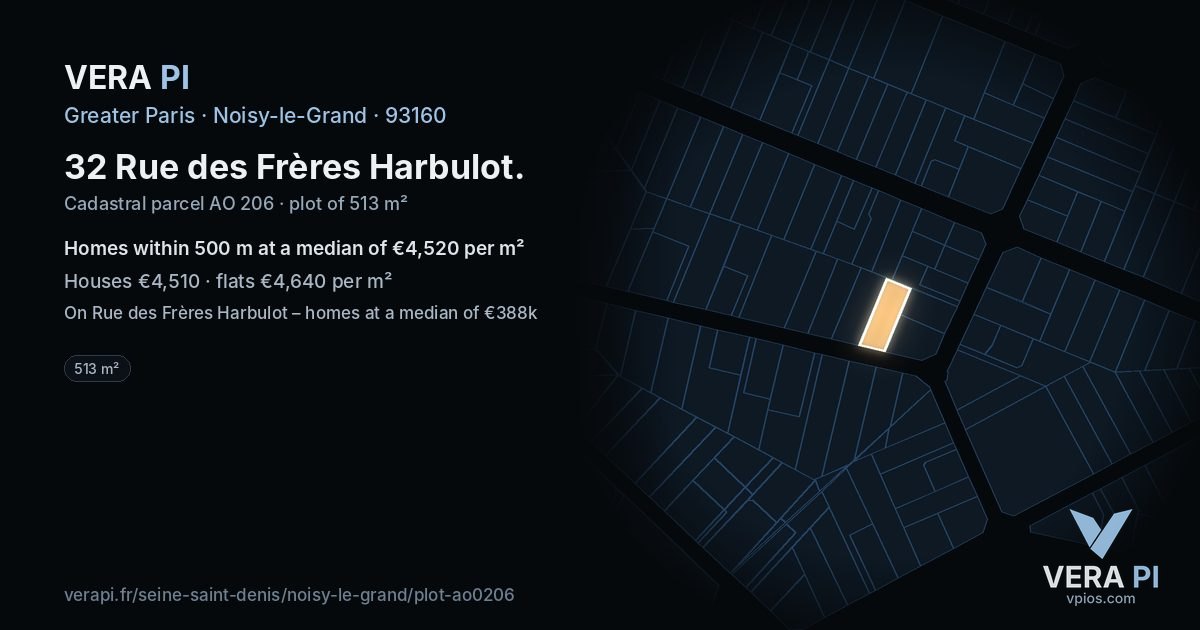 32 Rue des Frères Harbulot, Noisy-le-Grand at night – the plot lit, the parcels around coloured by the prices near them