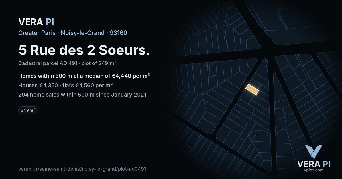 5 Rue des 2 Soeurs, Noisy-le-Grand at night – the plot lit, the parcels around coloured by the prices near them