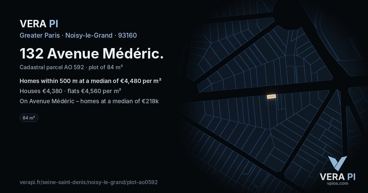 132 Avenue Médéric, Noisy-le-Grand at night – the plot lit, the parcels around coloured by the prices near them