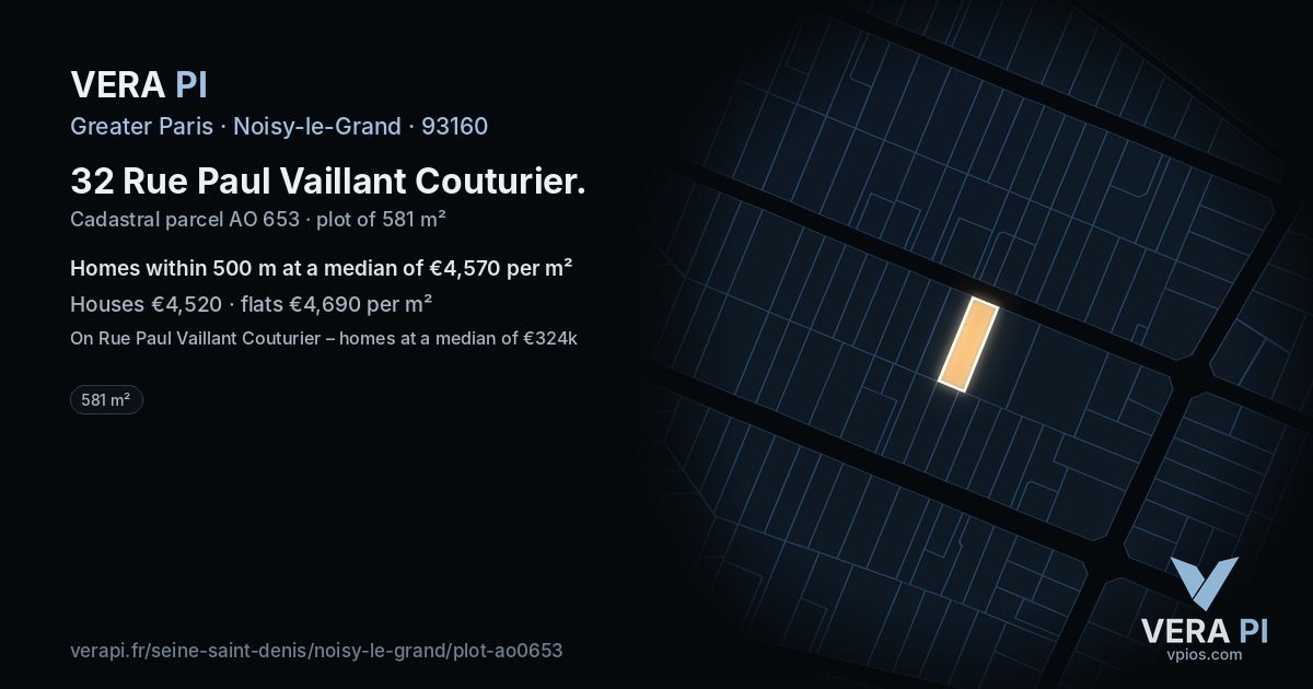 32 Rue Paul Vaillant Couturier, Noisy-le-Grand at night – the plot lit, the parcels around coloured by the prices near them