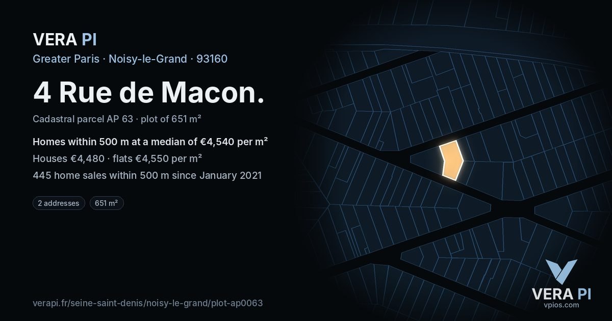 4 Rue de Macon, Noisy-le-Grand at night – the plot lit, the parcels around coloured by the prices near them
