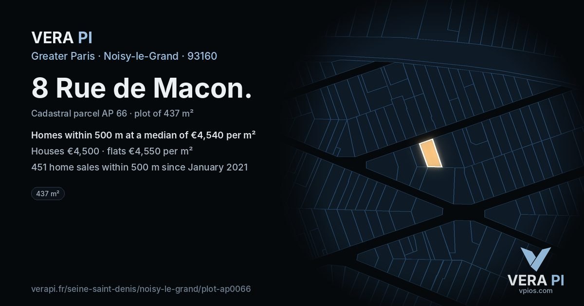 8 Rue de Macon, Noisy-le-Grand at night – the plot lit, the parcels around coloured by the prices near them