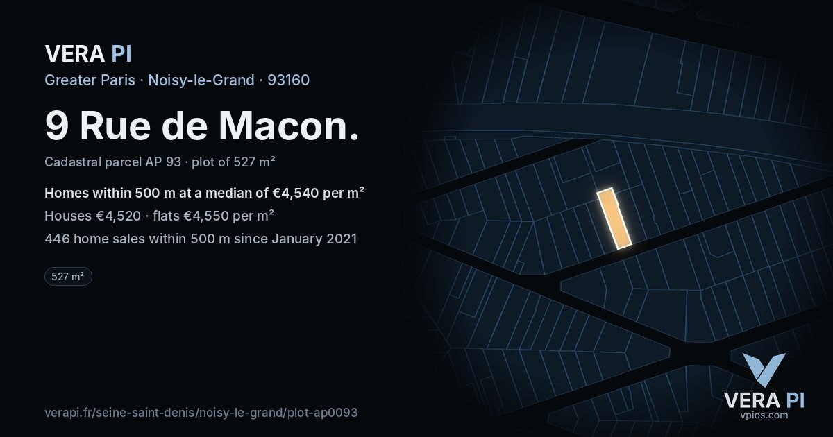 9 Rue de Macon, Noisy-le-Grand at night – the plot lit, the parcels around coloured by the prices near them