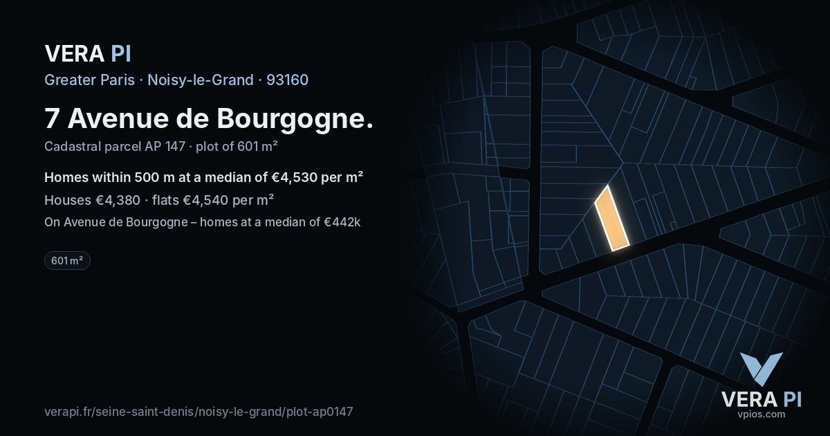 7 Avenue de Bourgogne, Noisy-le-Grand at night – the plot lit, the parcels around coloured by the prices near them
