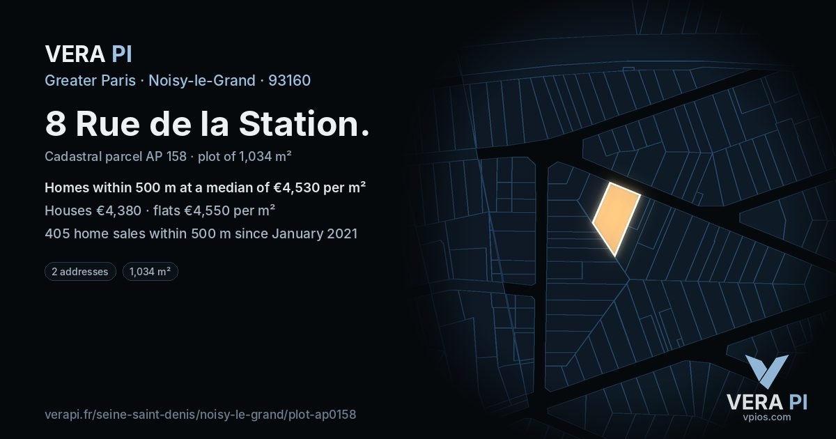 8 Rue de la Station, Noisy-le-Grand at night – the plot lit, the parcels around coloured by the prices near them