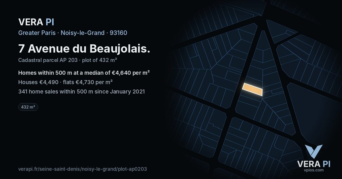 7 Avenue du Beaujolais, Noisy-le-Grand at night – the plot lit, the parcels around coloured by the prices near them