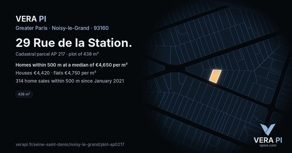 29 Rue de la Station, Noisy-le-Grand at night – the plot lit, the parcels around coloured by the prices near them