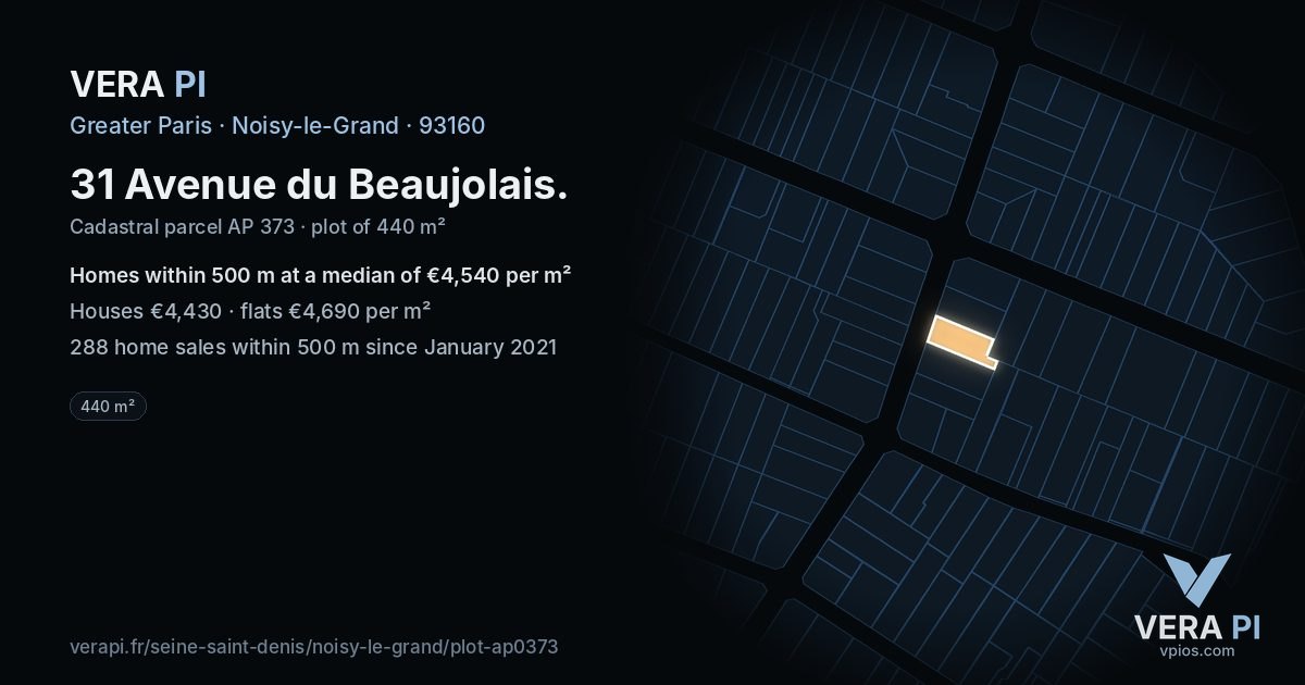 31 Avenue du Beaujolais, Noisy-le-Grand at night – the plot lit, the parcels around coloured by the prices near them