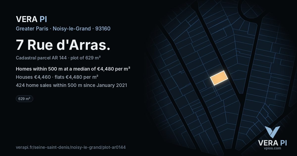 7 Rue d'Arras, Noisy-le-Grand at night – the plot lit, the parcels around coloured by the prices near them