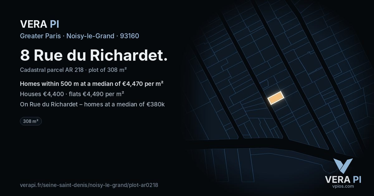 8 Rue du Richardet, Noisy-le-Grand at night – the plot lit, the parcels around coloured by the prices near them