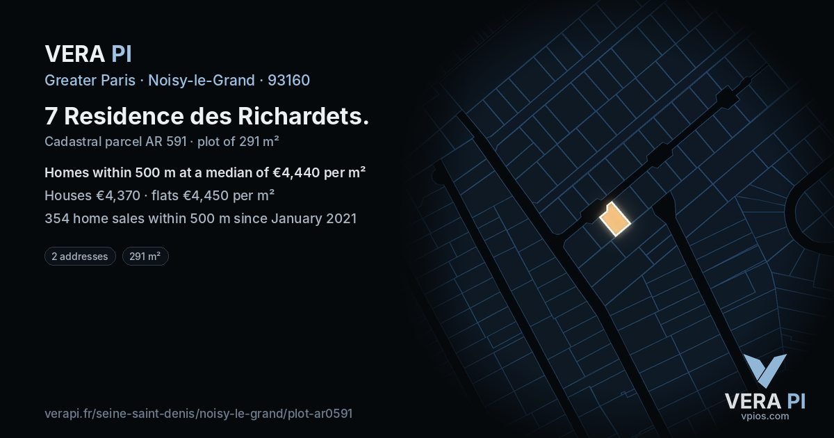 7 Residence des Richardets, Noisy-le-Grand at night – the plot lit, the parcels around coloured by the prices near them