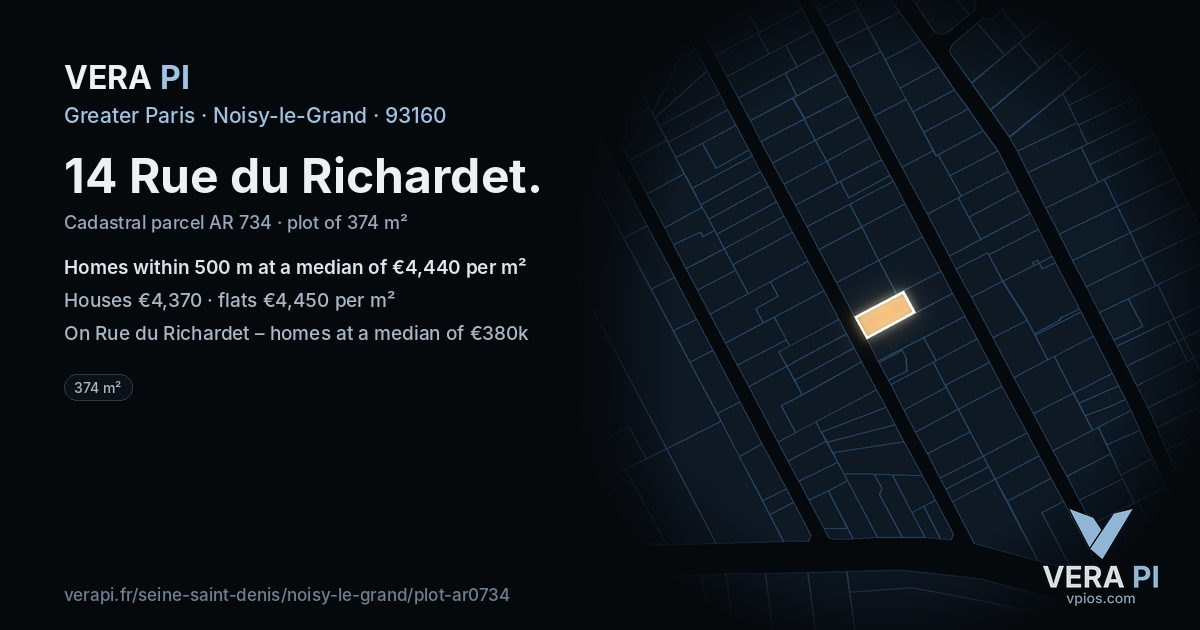 14 Rue du Richardet, Noisy-le-Grand at night – the plot lit, the parcels around coloured by the prices near them