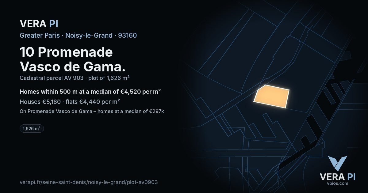 10 Promenade Vasco de Gama, Noisy-le-Grand at night – the plot lit, the parcels around coloured by the prices near them