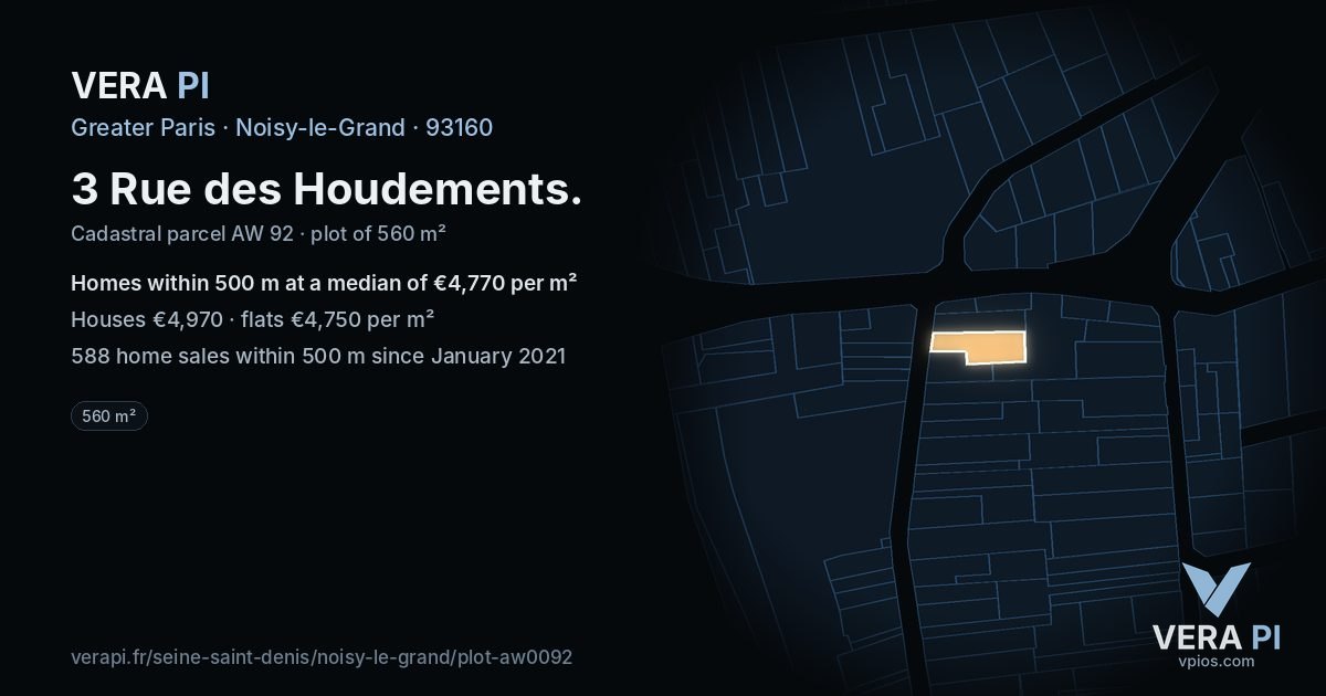 3 Rue des Houdements, Noisy-le-Grand at night – the plot lit, the parcels around coloured by the prices near them