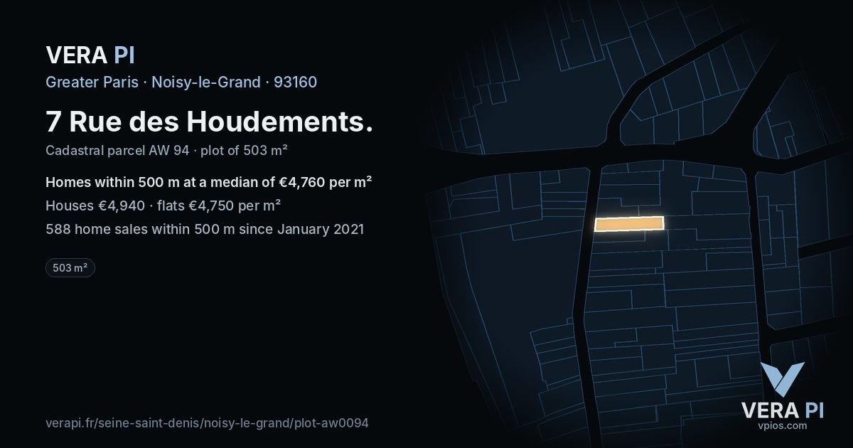 7 Rue des Houdements, Noisy-le-Grand at night – the plot lit, the parcels around coloured by the prices near them