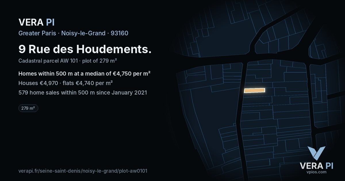 9 Rue des Houdements, Noisy-le-Grand at night – the plot lit, the parcels around coloured by the prices near them