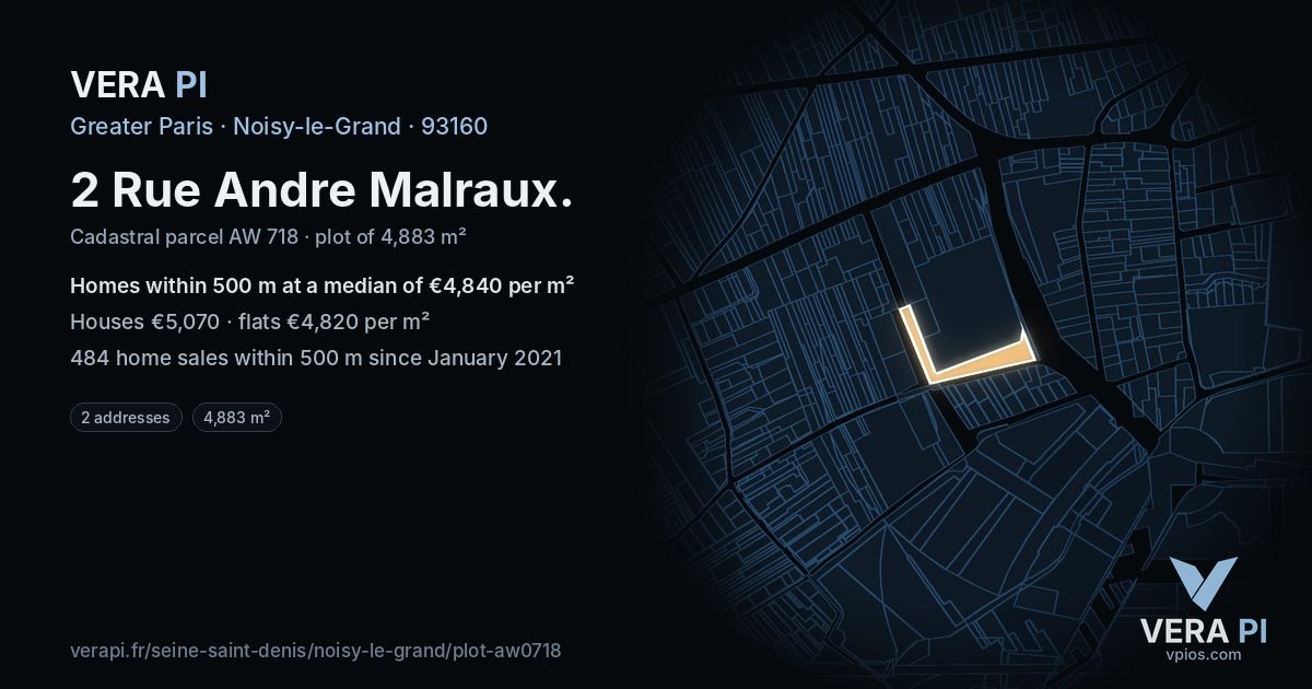 2 Rue Andre Malraux, Noisy-le-Grand at night – the plot lit, the parcels around coloured by the prices near them