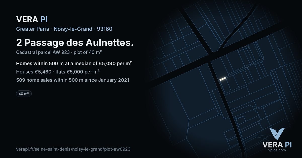 2 Passage des Aulnettes, Noisy-le-Grand at night – the plot lit, the parcels around coloured by the prices near them