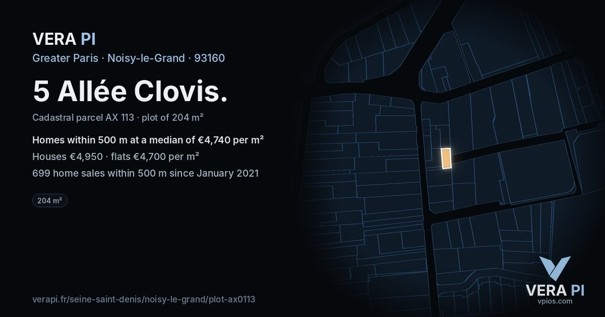 5 Allée Clovis, Noisy-le-Grand at night – the plot lit, the parcels around coloured by the prices near them