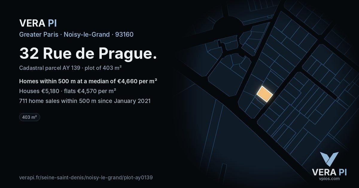 32 Rue de Prague, Noisy-le-Grand at night – the plot lit, the parcels around coloured by the prices near them