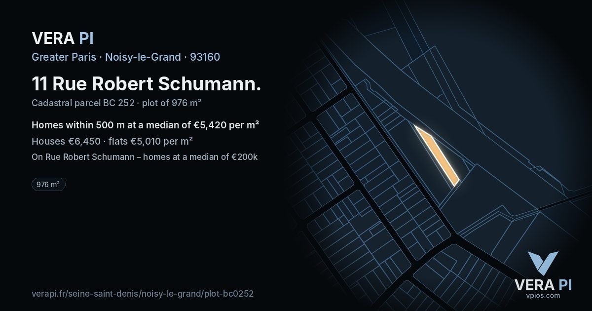 11 Rue Robert Schumann, Noisy-le-Grand at night – the plot lit, the parcels around coloured by the prices near them