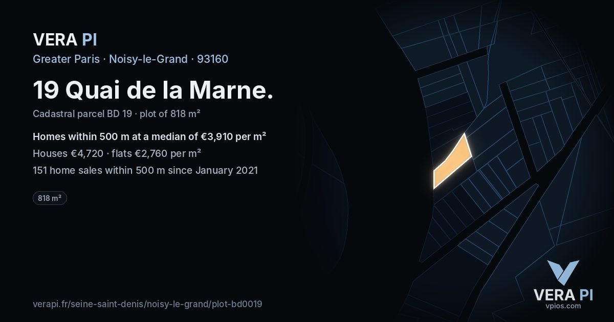 19 Quai de la Marne, Noisy-le-Grand at night – the plot lit, the parcels around coloured by the prices near them