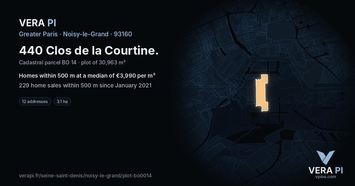 440 Clos de la Courtine, Noisy-le-Grand at night – the plot lit, the parcels around coloured by the prices near them