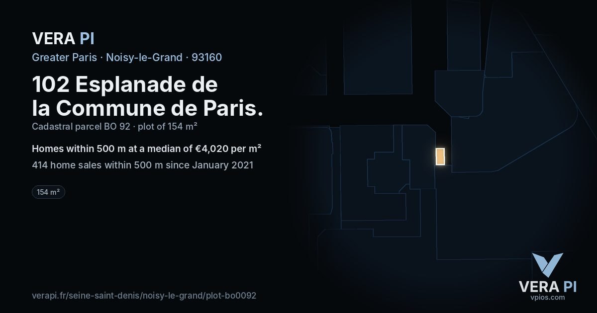 102 Esplanade de la Commune de Paris, Noisy-le-Grand at night – the plot lit, the parcels around coloured by the prices near them